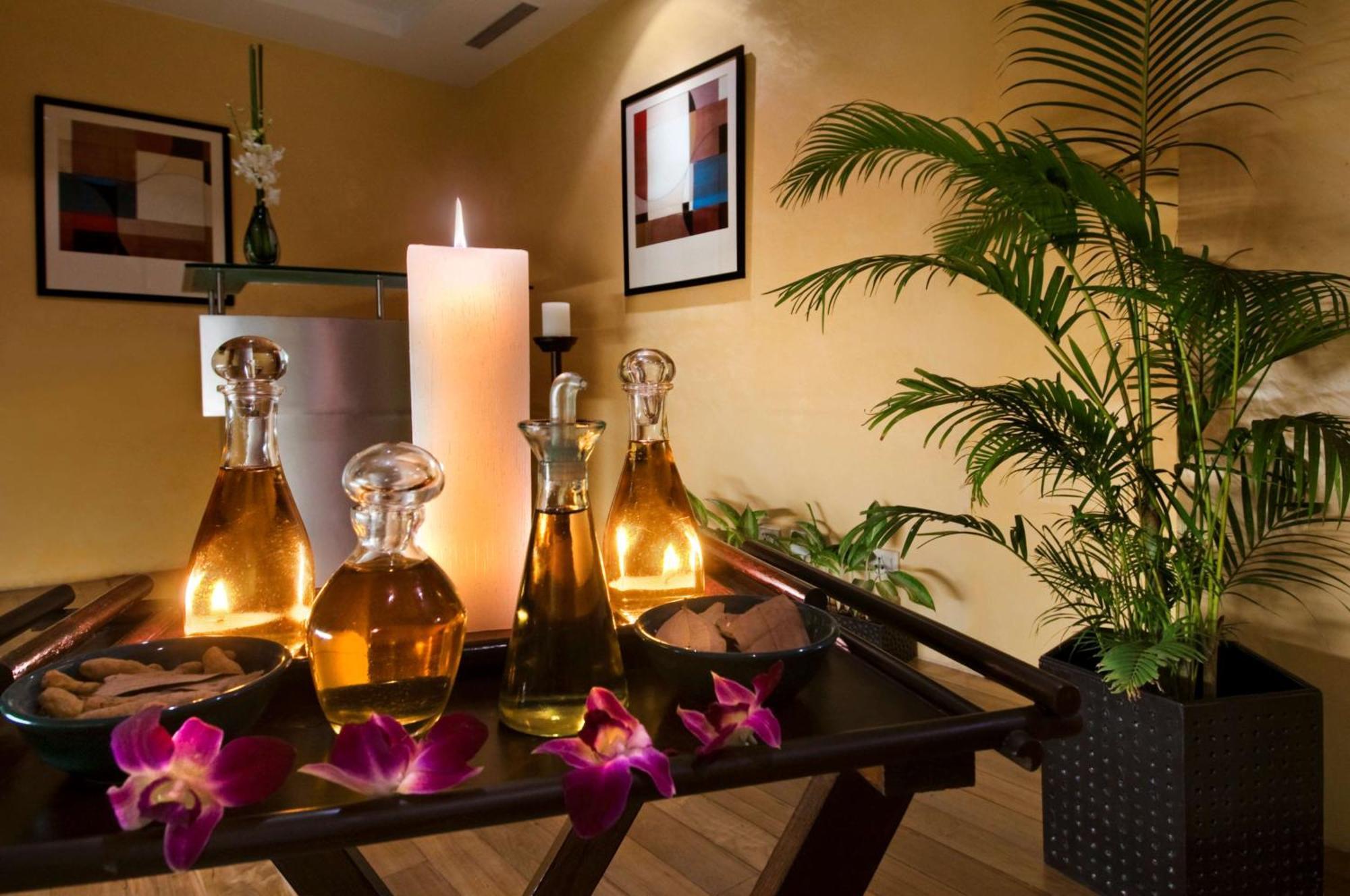 Hilton Mumbai International Airport Hotel Exteriör bild Spa at the Hilton San Francisco